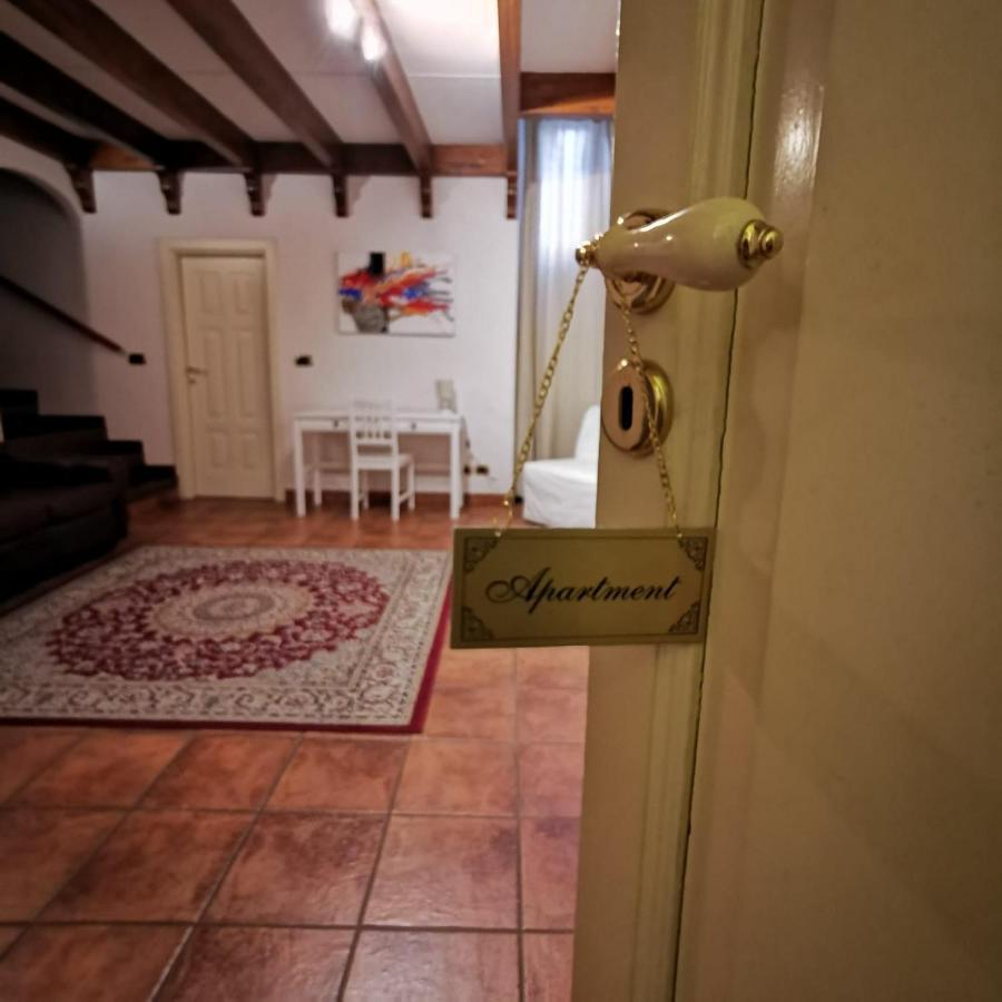 Room N.22 Suite & Apartment Tarento Exterior foto